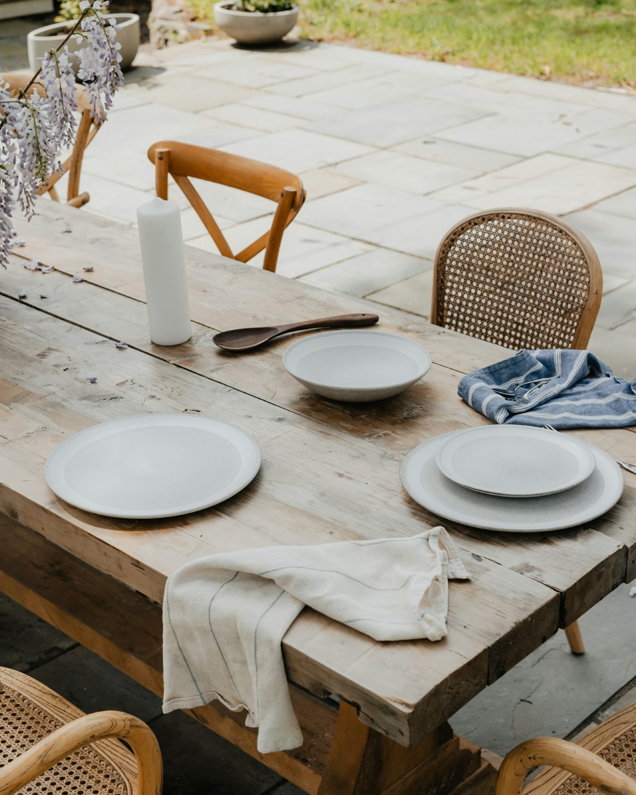Kitchen & Dining